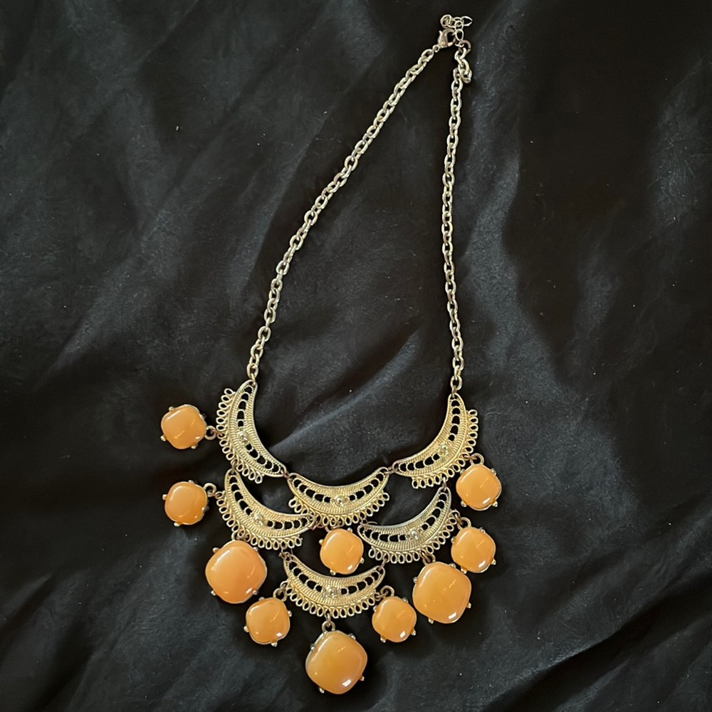 Francesca’s Gold and coral accent necklace